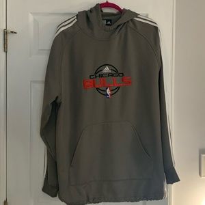 Bulls hoodie